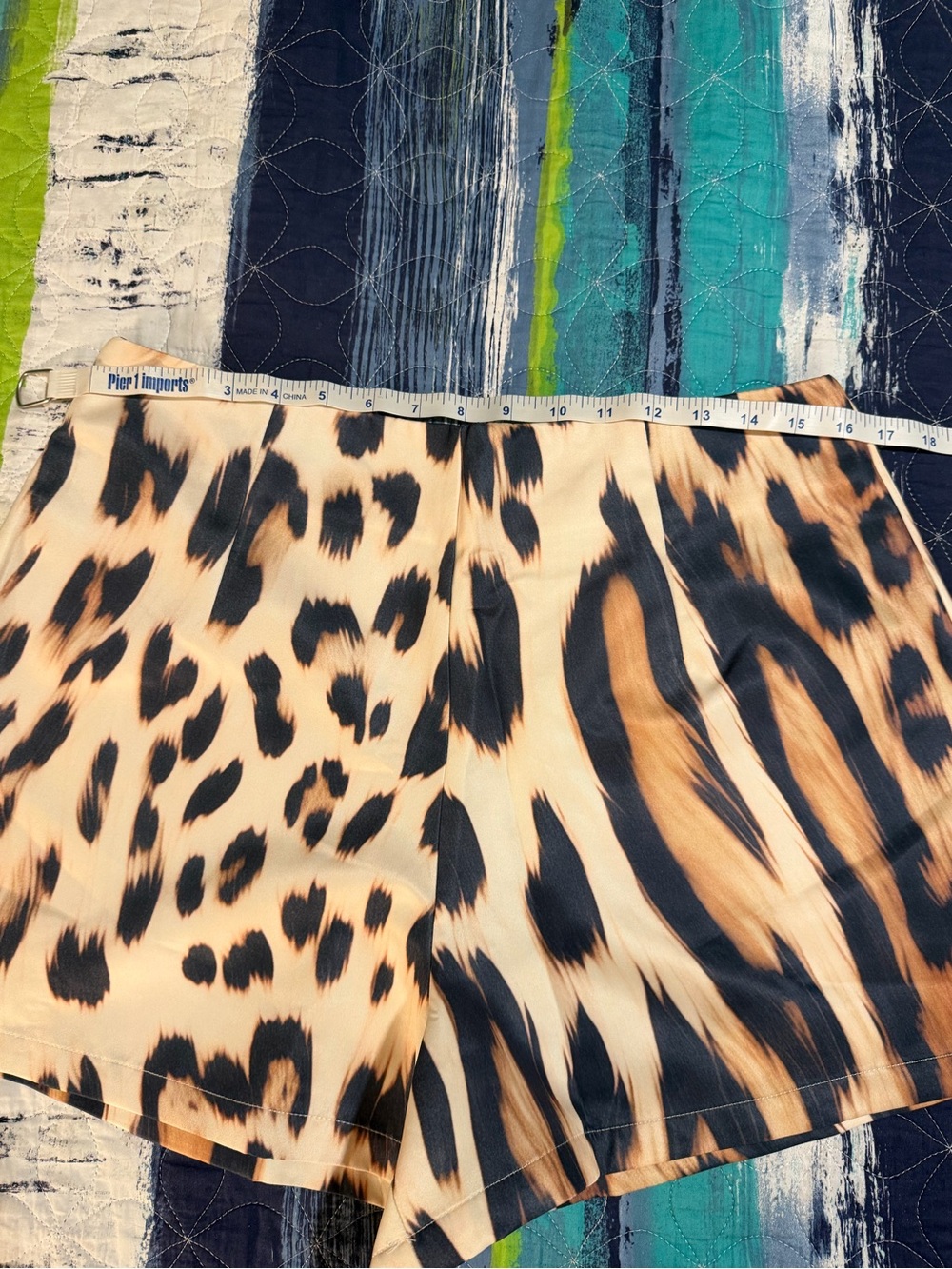 Micas High Waist Animal Print shorts 🐆 - Picture 4 of 5